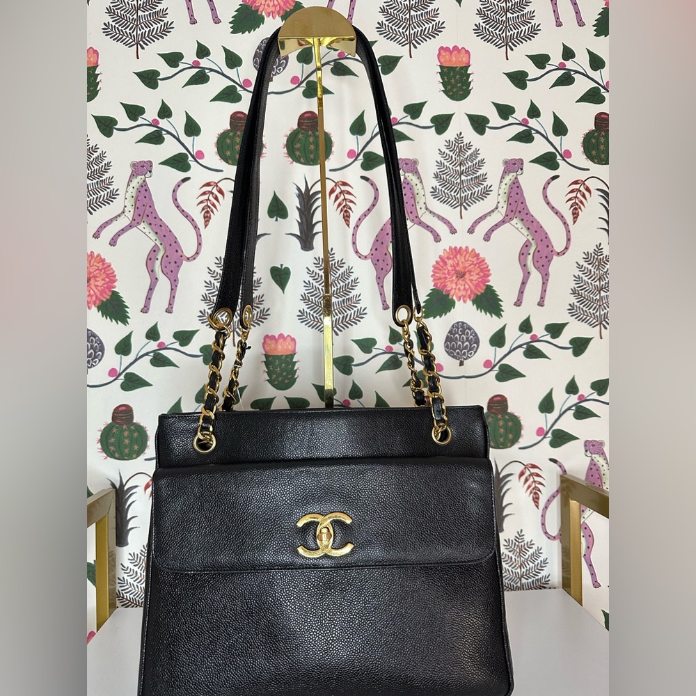 CHANEL Vintage Black Caviar Leather Tote. Double Face.